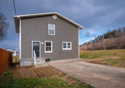 545 17th St, Dunbar, WV 25064